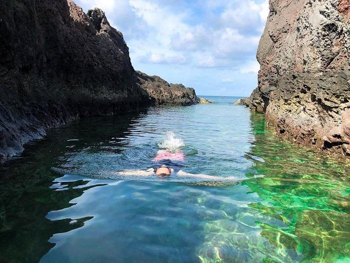 Khám phá bể bơi thiên nhiên bí mật ở Côn Đảo ít người biết