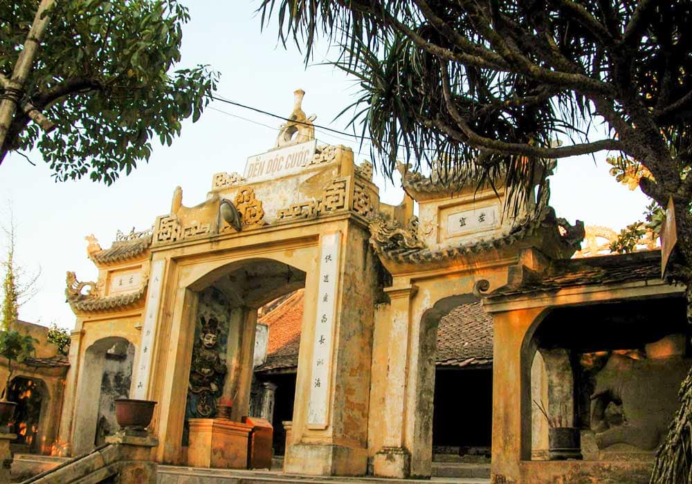 đền linh thiêng ở Sầm Sơn Thanh Hóa