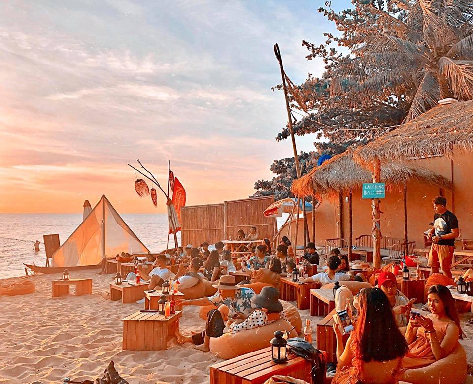Không gian thoáng đãng của Oscen Beach Club