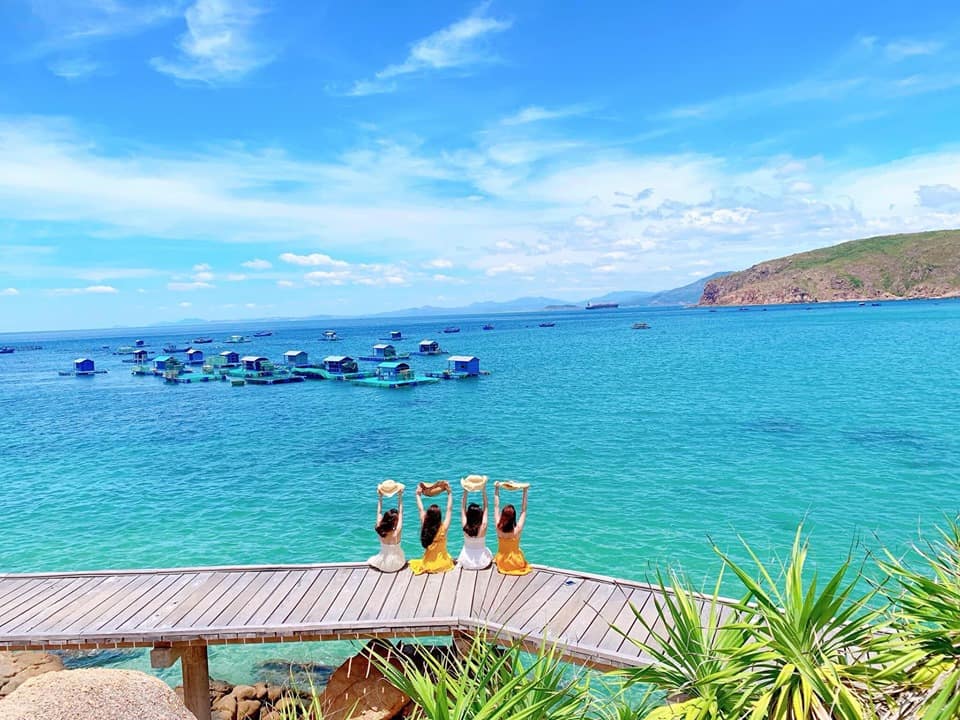 Ảnh chụp toàn cảnh tại Đảo Hòn Khô