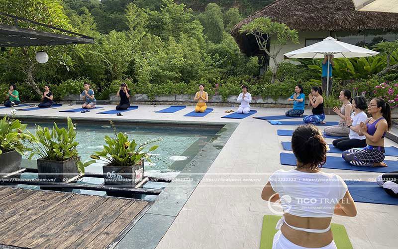Tập yoga tại An Lạc Resort