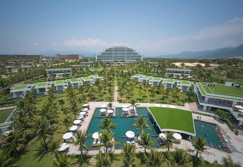 Cam-Ranh-Riviera-Beach-Resort-Spa