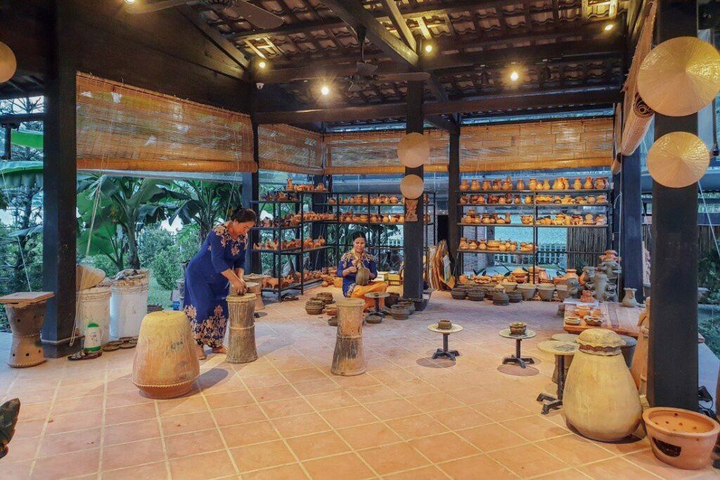 Làng nghề truyền thống tại Cham Oasis Nha Trang Resort
