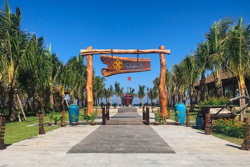 Sala Tuy Hòa là khu nghỉ dưỡng cao cấp với tiêu chuẩn 4 sao, với ưu điểm nằm cạnh ngay biển Tuy Hòa xinh đẹp.