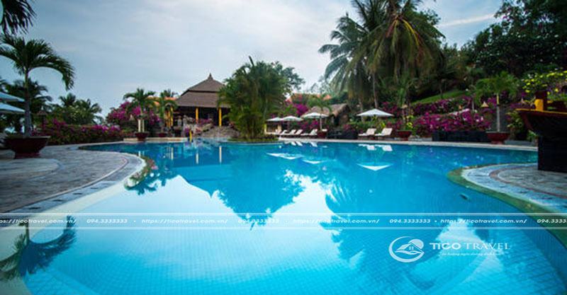 Hồ bơi tại Victoria Phan Thiết Beach Resort & Spa