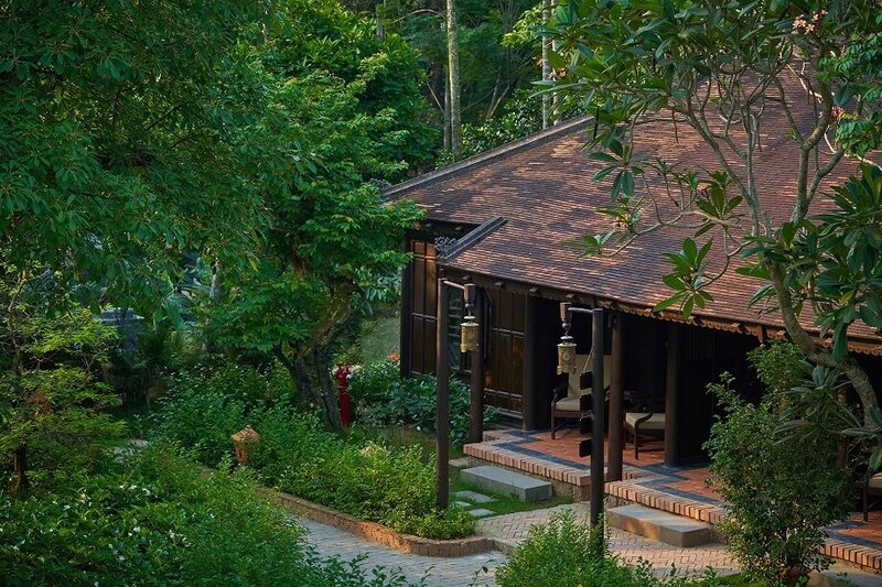 Review Ancient Hue Garden House - Giao thoa hoà quyện nét Huế cổ