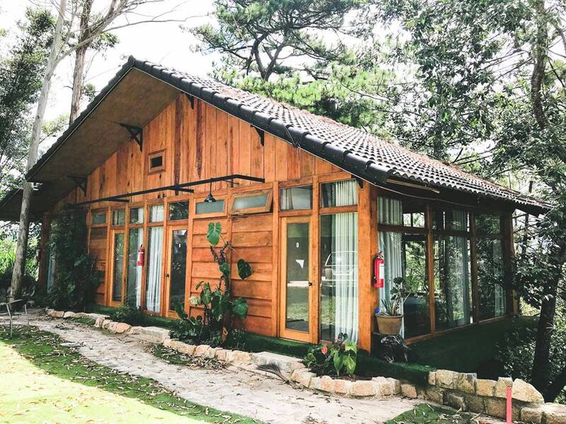 Review Nomini Homestay Đà Lạt - Ngôi nhà gỗ xinh xắn giữa núi rừng