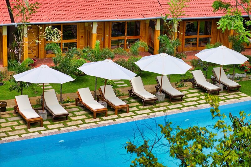 Azura Resort Phú Quốc - Bình An Giữa Lòng Thành Phố