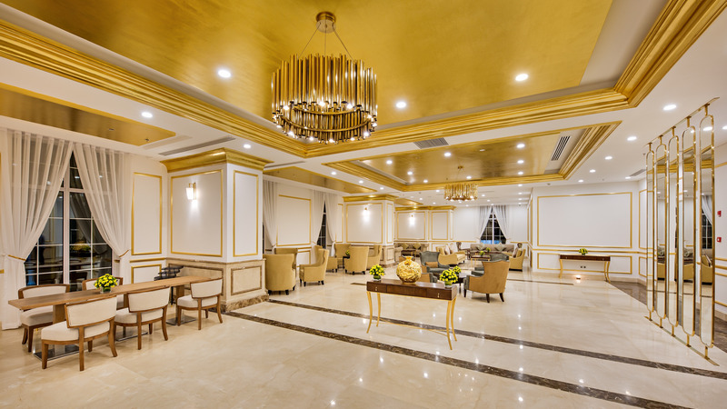 không gian và thiết kế của khách sạn golden bay đà nẵng