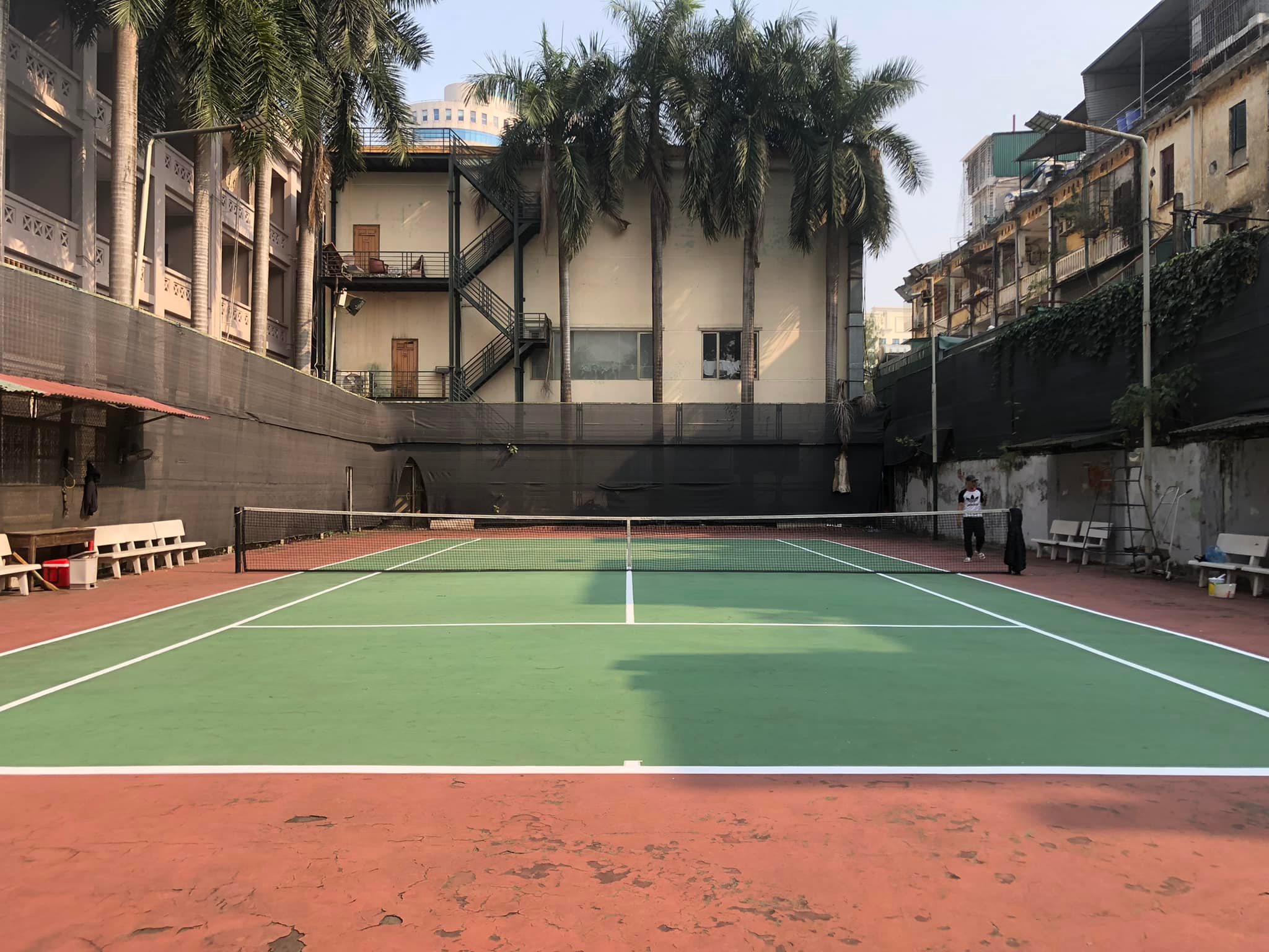 Sân Tennis tại khách sạn Kim Liên Hà Nội