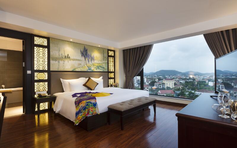 Khách sạn Thanh Lịch Huế