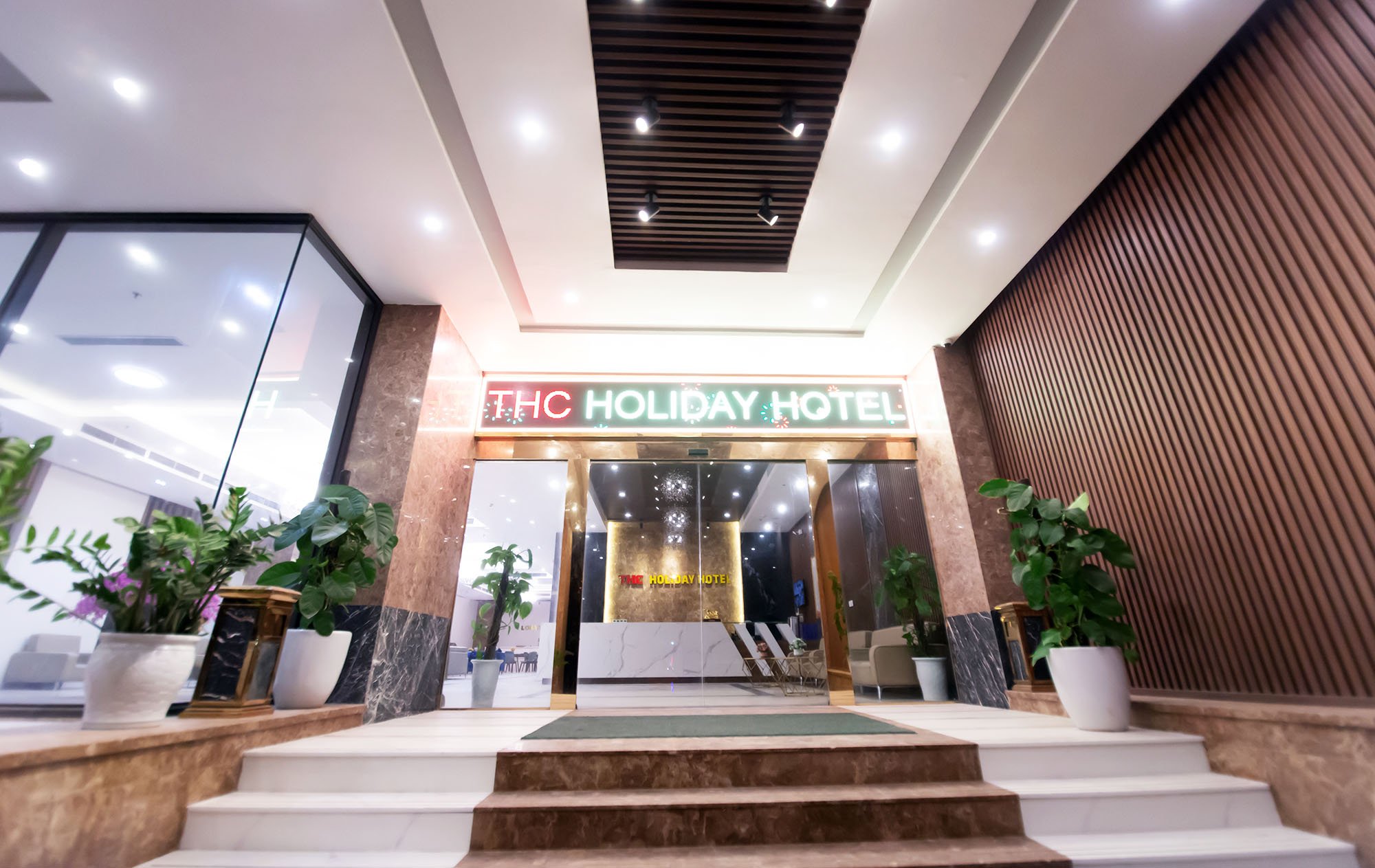 Khách sạn THC Holiday Sầm Sơn - Thiên đường nghỉ dưỡng đích thực