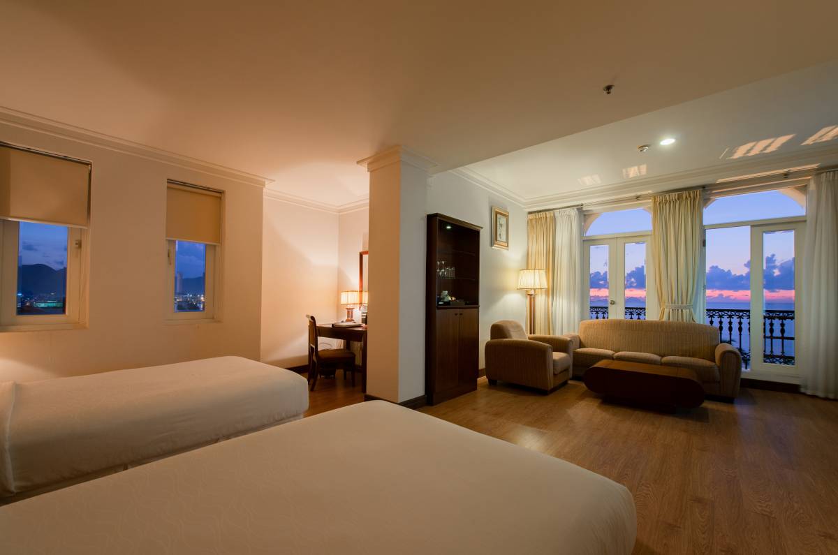 Sunrise Nha Trang Beach Hotel & Spa - Lâu đài bên bờ Vịnh