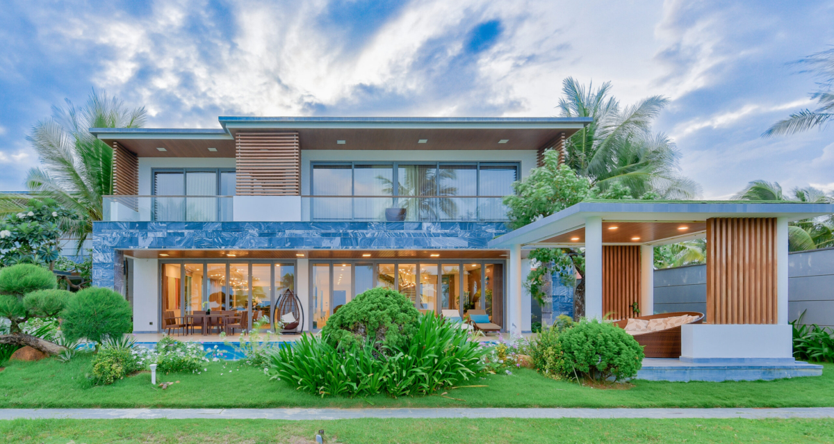 The Five Villas & Resort - Khu nghỉ dưỡng 5 sao bên bờ biển xinh đẹp