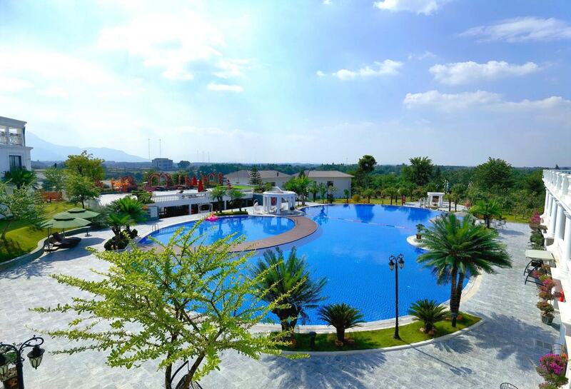 Glory Resort có tổng cộng 3 bể bơi.