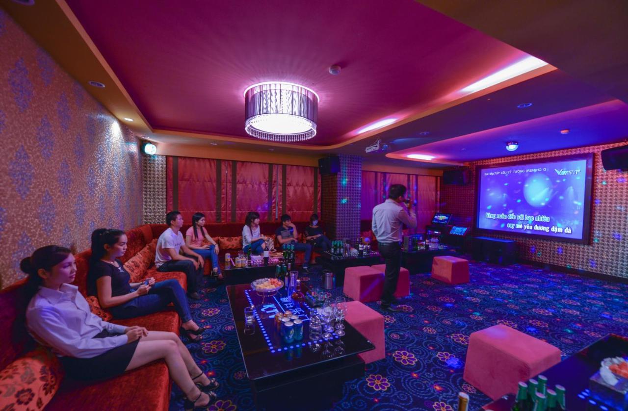 phòng karaoke tại khách sạn Aristo
