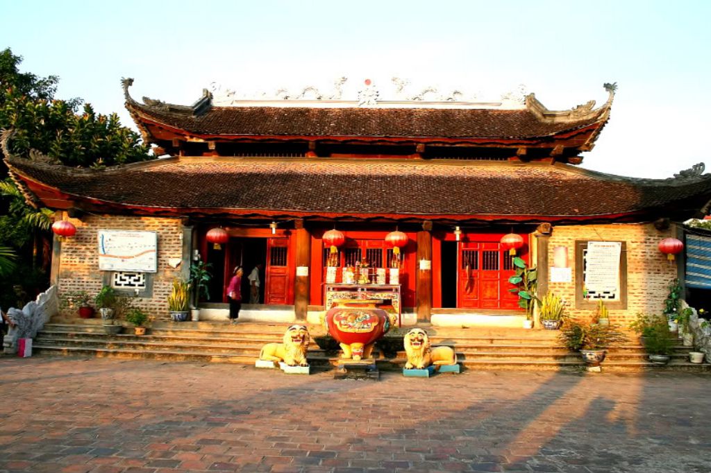 Đền Mẫu Lào Cai gần khách sạn Aristo Lào Cai
