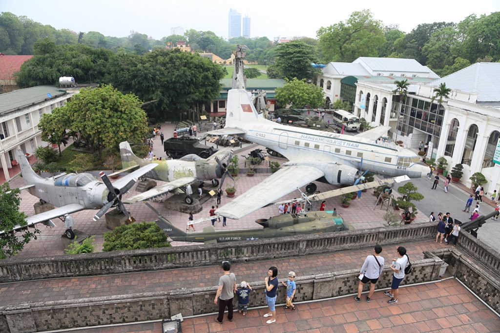 Các địa điểm tham quan gần khách sạn Daewoo Hà Nội
