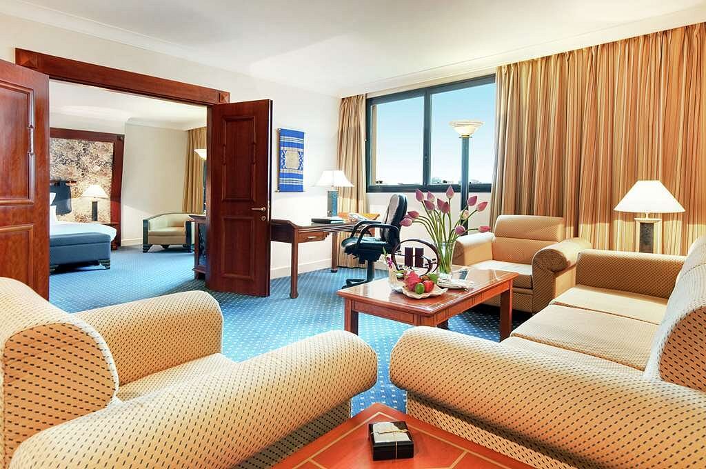Khách Sạn Hilton Hà Nội - Vẻ đẹp vượt thời gian