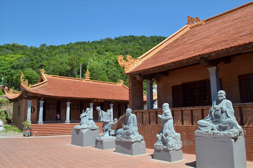 Chùa Hộ Quốc - Địa điểm tâm linh nổi tiếng nhất Phú Quốc