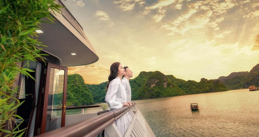 Dora Cruise Halong - Hành trình khám phá hấp dẫn quên lối về