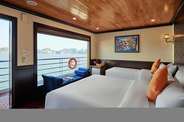 Du thuyền Camellia Cruise - Khám phá cảnh quan tuyệt mỹ