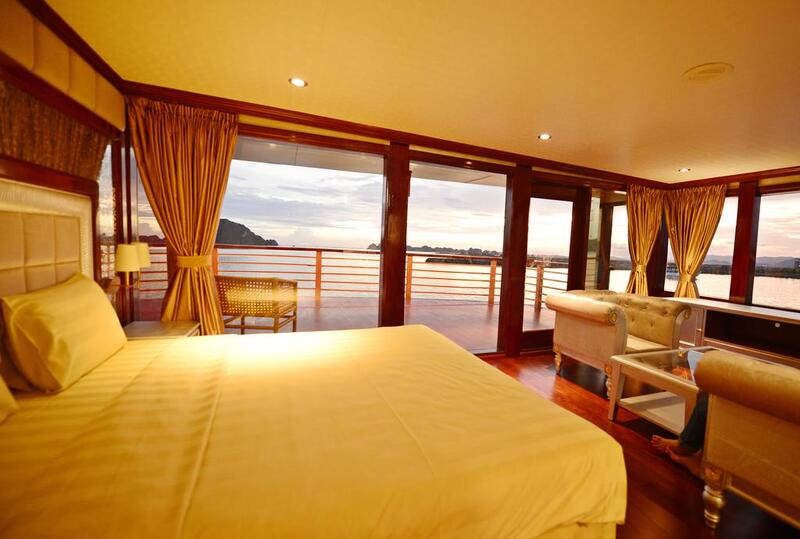 Golden Bay Cruise Halong Bay - Viên ngọc lấp lánh ở Hạ Long