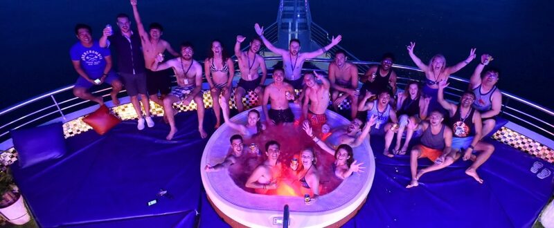 du thuyền HaLong Party Cruise