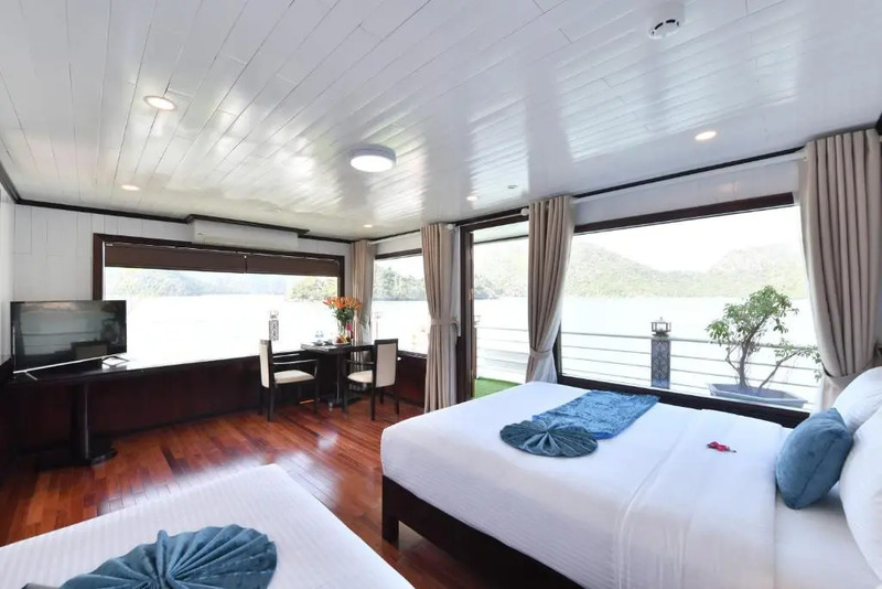 Halong Sapphire Cruise Vietnam - Du thuyền 5 sao đẳng cấp