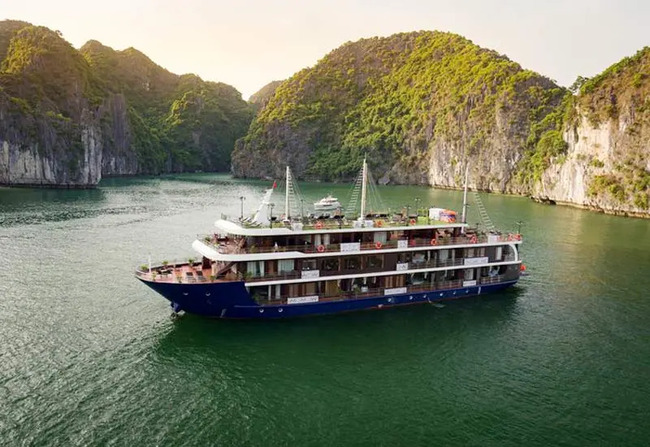 La Pandora Cruise - Du thuyền sang trọng giữa vịnh Hạ Long