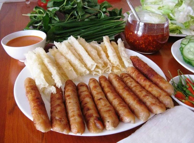 Nem nướng Thanh Hóa - Hương than hồng hòa quyện vị quê hương Món ăn đặc sản của miền Trung Việt Nam