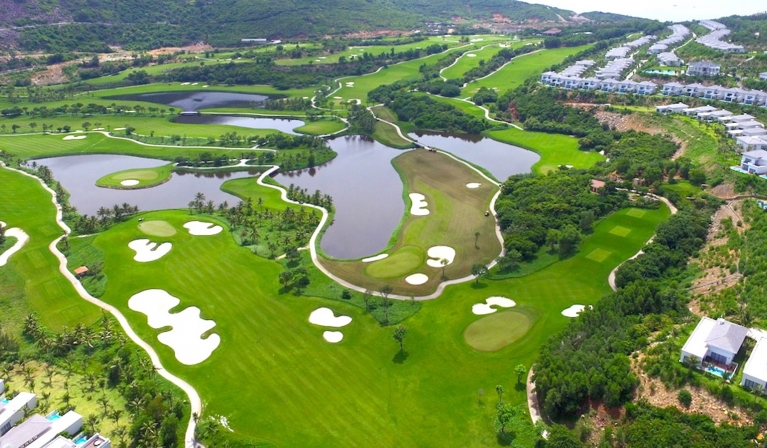 Sân Golf Phú Quốc – Nơi sống dậy niềm đam mê rực cháy