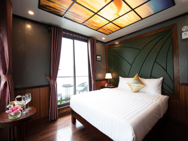 Santa Maria Cruise Halong - Du thuyền 4 sao đẹp nhất Hạ Long