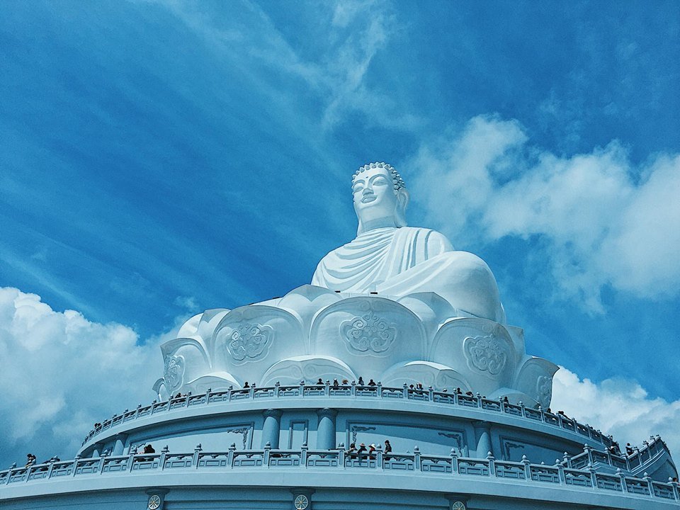 Chùa Ông Núi: tượng Phật ngồi lớn nhất Đông Nam Á