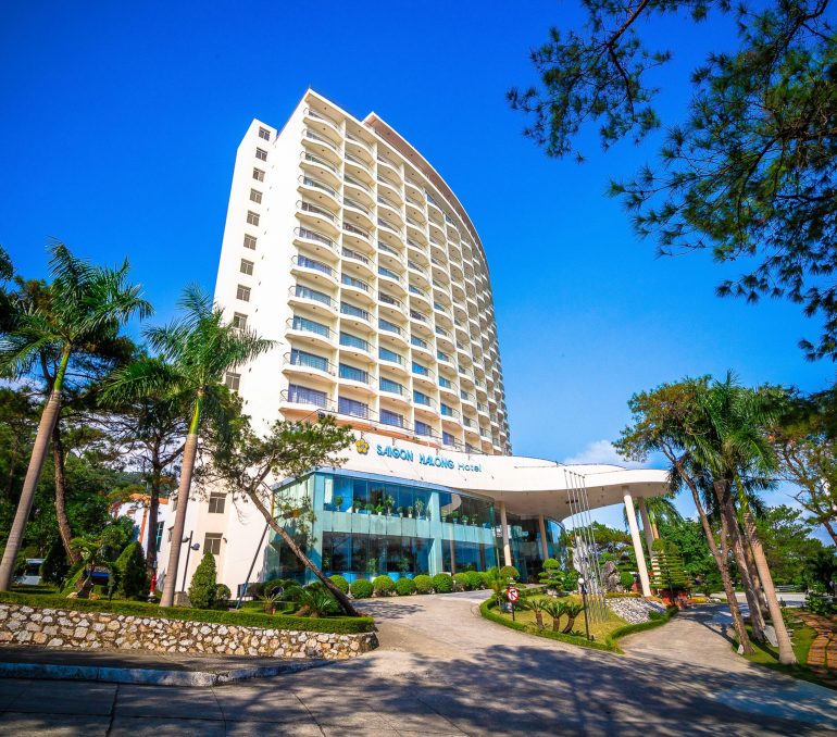Khách sạn Sài Gòn Hạ Long: giá bình dân, view đẹp biển đẹp