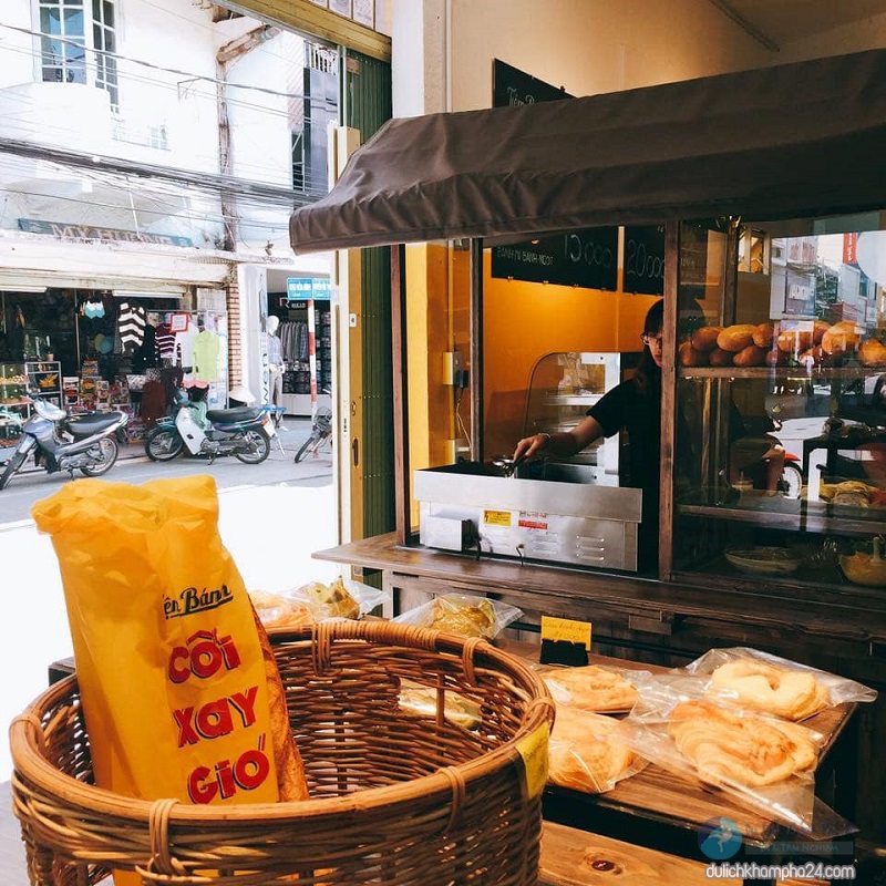 Review tiệm bánh Cối Xay Gió hot nhất xứ sở ngàn hoa Đà Lạt