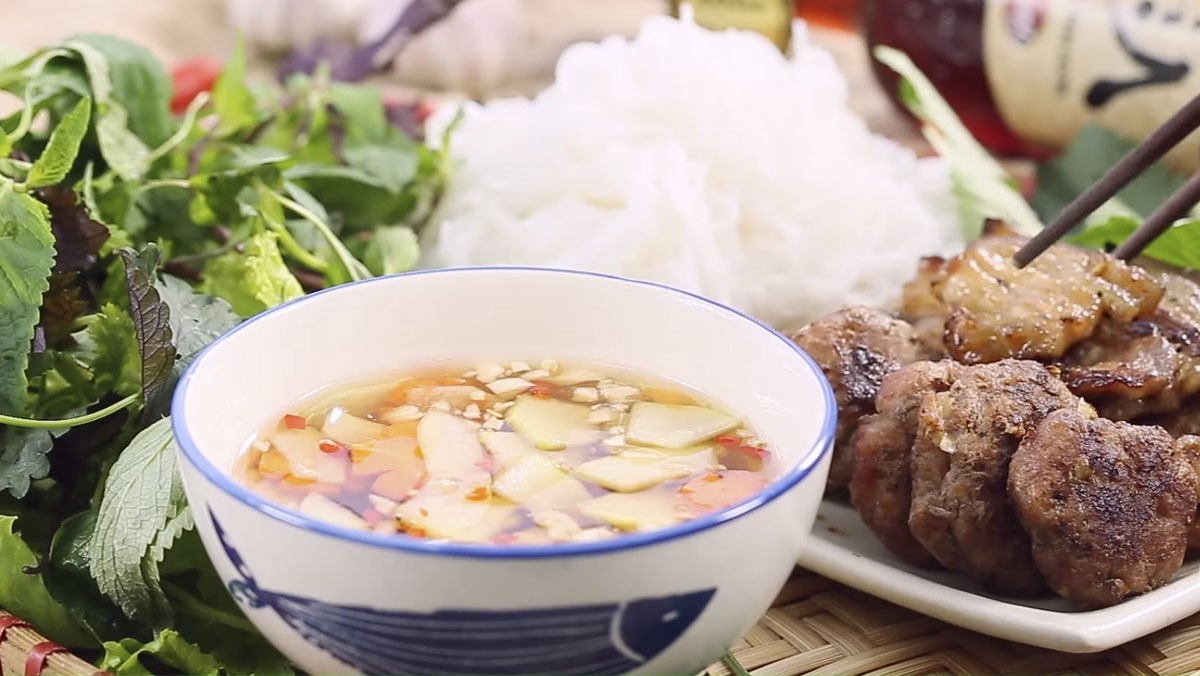 Tổng hợp đặc sản Hà Nội với 30 món ăn, thức quà đặc sắc