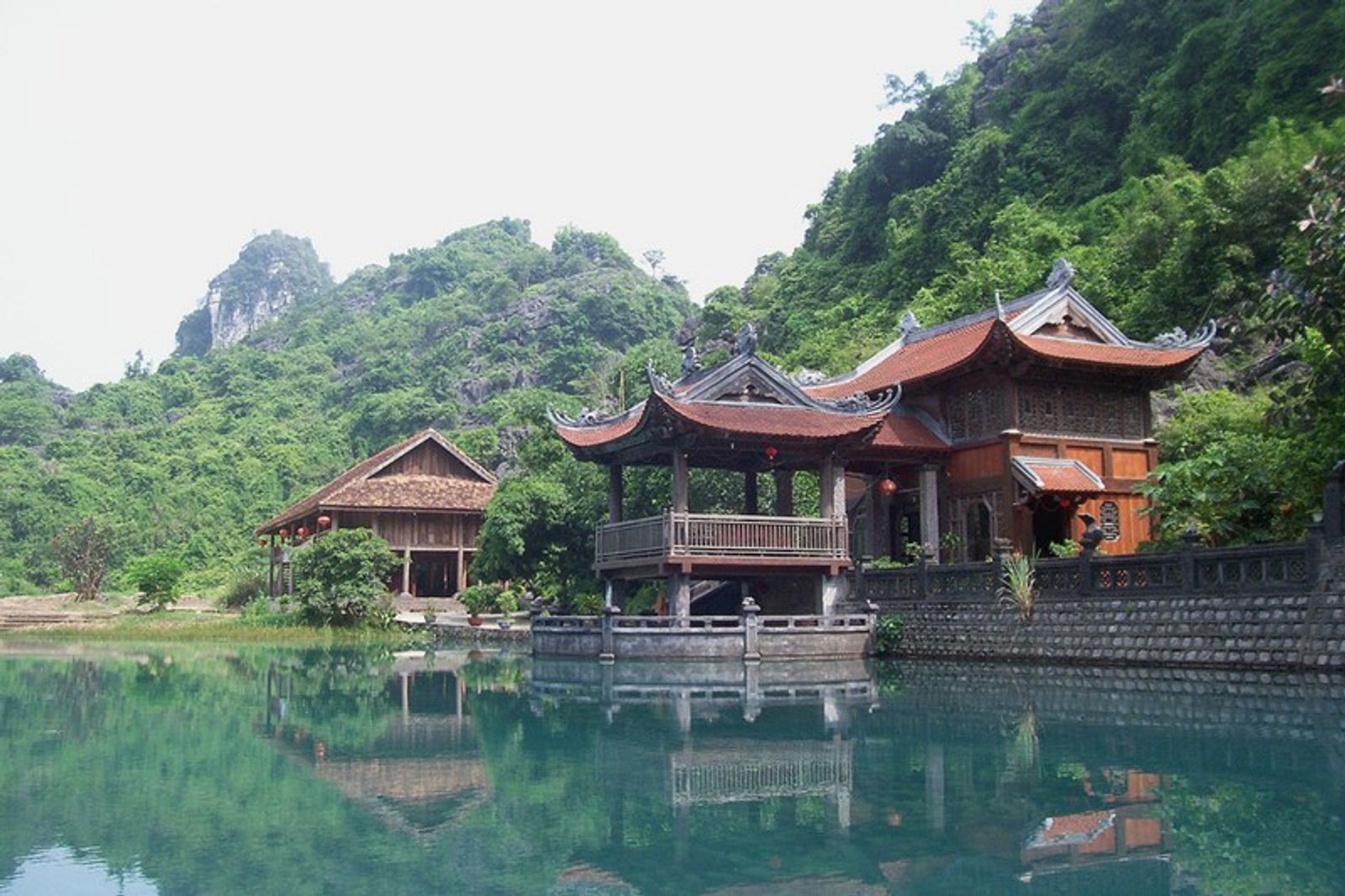 Ninh Bình có gì? Top 15 địa điểm du lịch Ninh Bình hấp dẫn