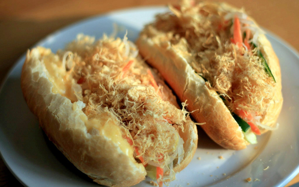 Bánh mì Nha Trang - Xứng danh ẩm thực đường phố 