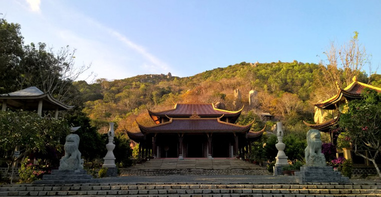 Top các chùa ở Vũng Tàu nổi tiếng linh thiêng nhất phố  biển