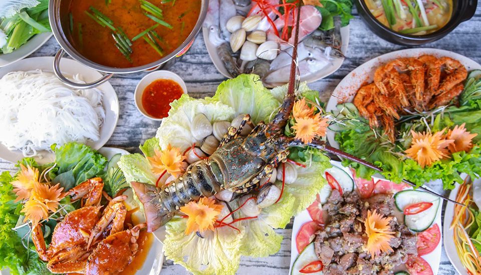 Top 16 quán hải sản Đà Nẵng ngon mà bạn không phải lo về giá