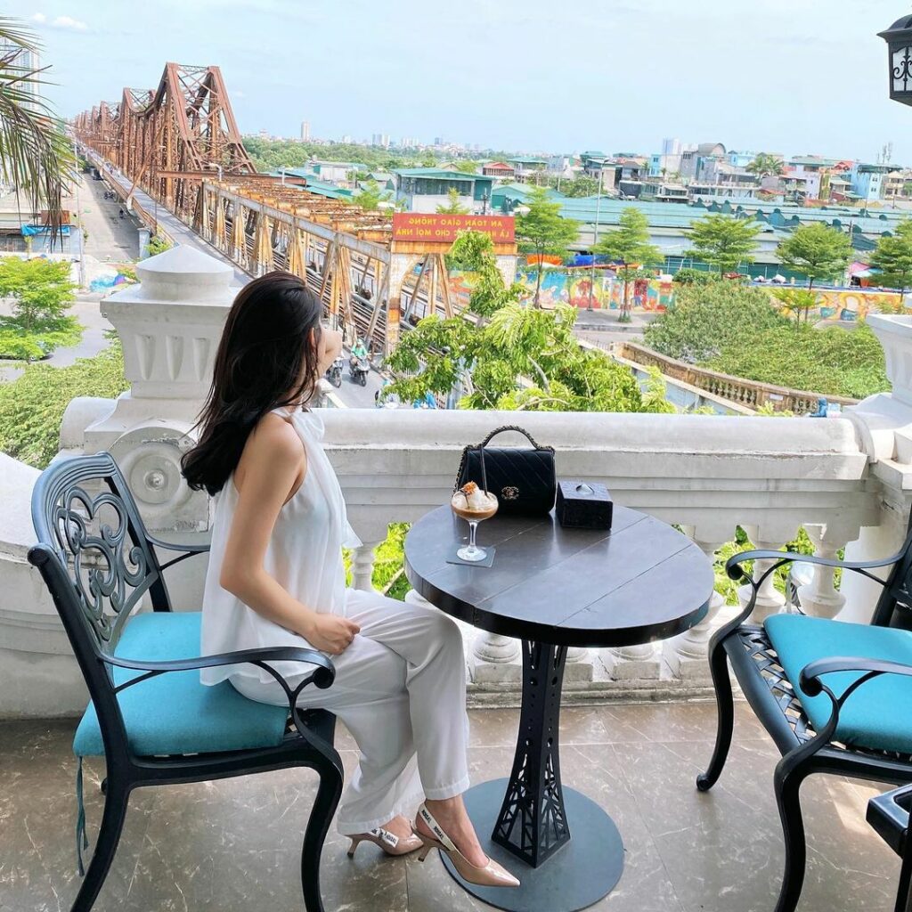   Top 20 quán cafe sân thượng Hà Nội view check - in siêu đẹp