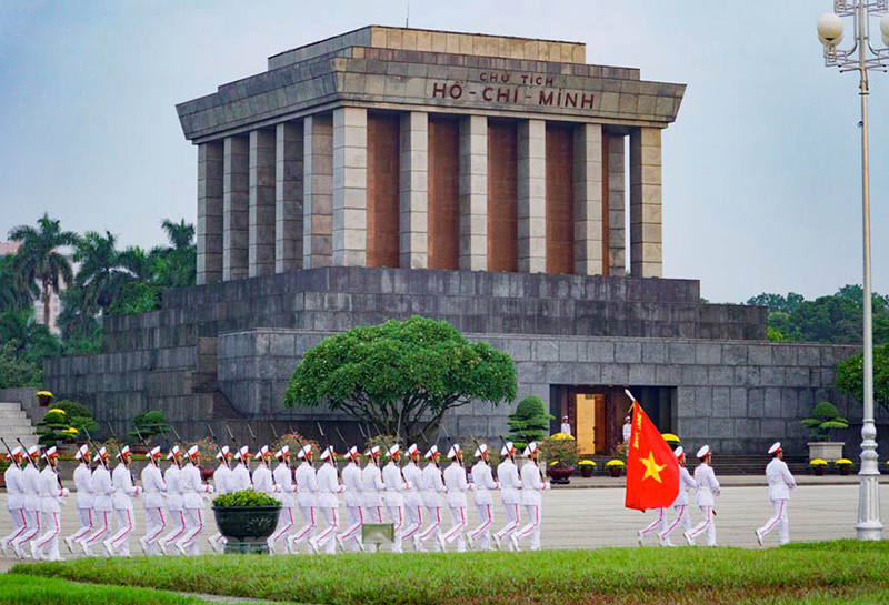 Lăng chủ tịch Hồ Chí Minh - Hình tượng trong tim người Việt