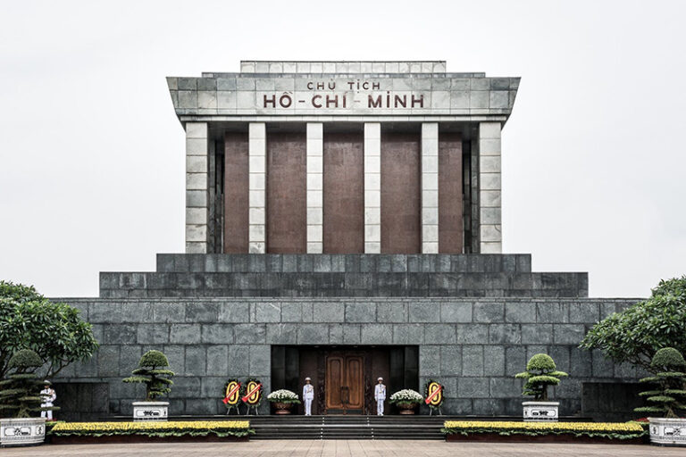 l-ng-ch-t-ch-h-ch-minh-h-nh-t-ng-trong-tim-ng-i-vi-t