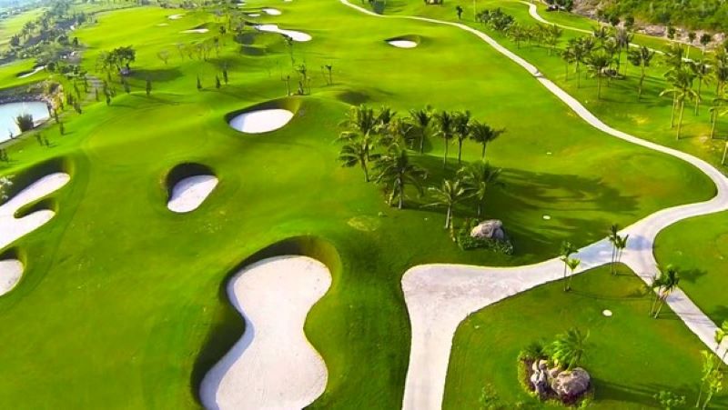Tất tần tật thông tin sân golf Diamond Bay Nha Trang