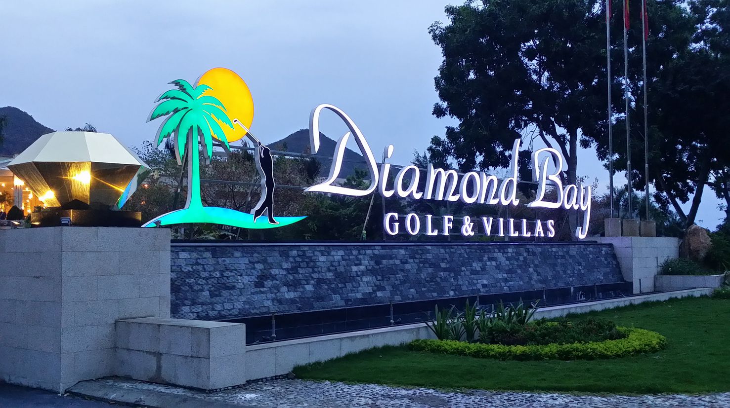 Sân Golf Diamond Bay Nha Trang