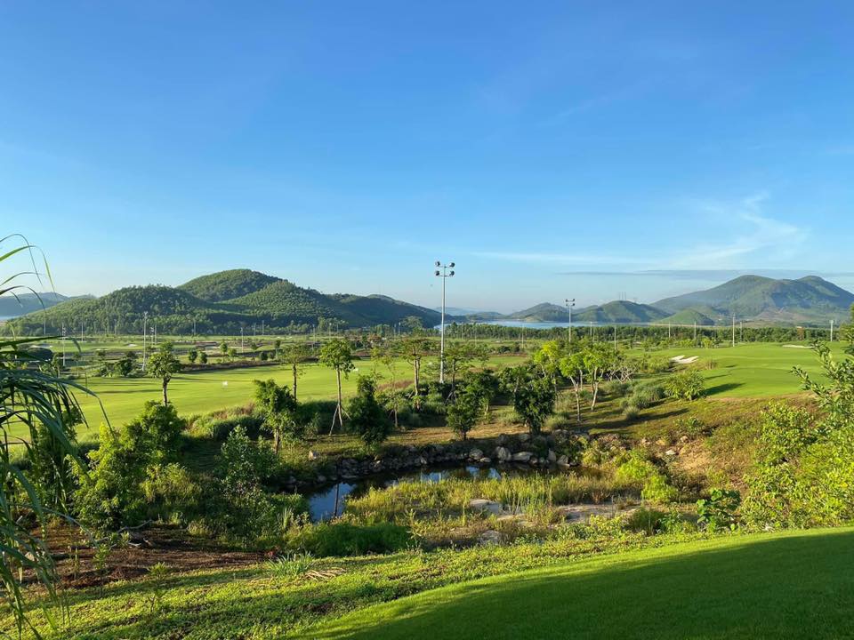 Sân Golf Diễn Lâm