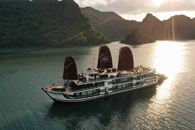 Kinh nghiệm du thuyền Orchid Trendy Cruise “hót hòn họt” không thể bỏ lỡ