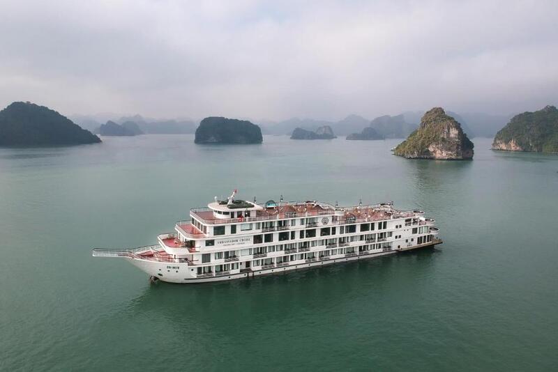 Ambassador Cruise - Đẳng cấp du thuyền 6 sao Vịnh Hạ Long