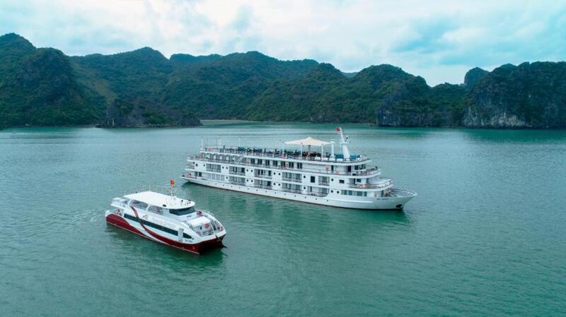 Paradise Grand Cruise - Du thuyền nghỉ dưỡng 5 sao sang trọng